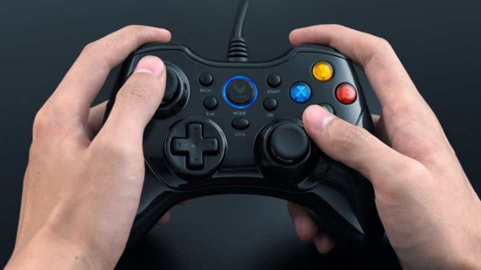 Máy chơi game cầm tay